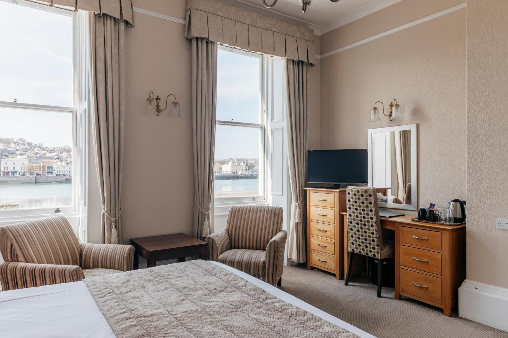 The Royal Hotel 3*