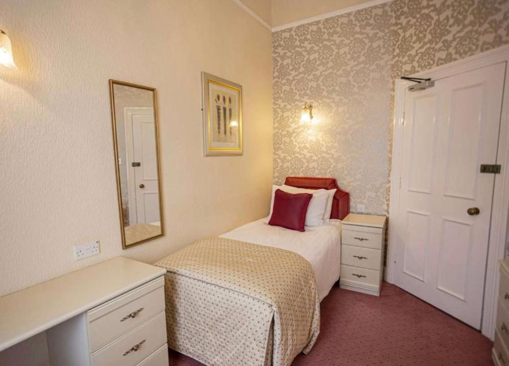 Hotel The Royal